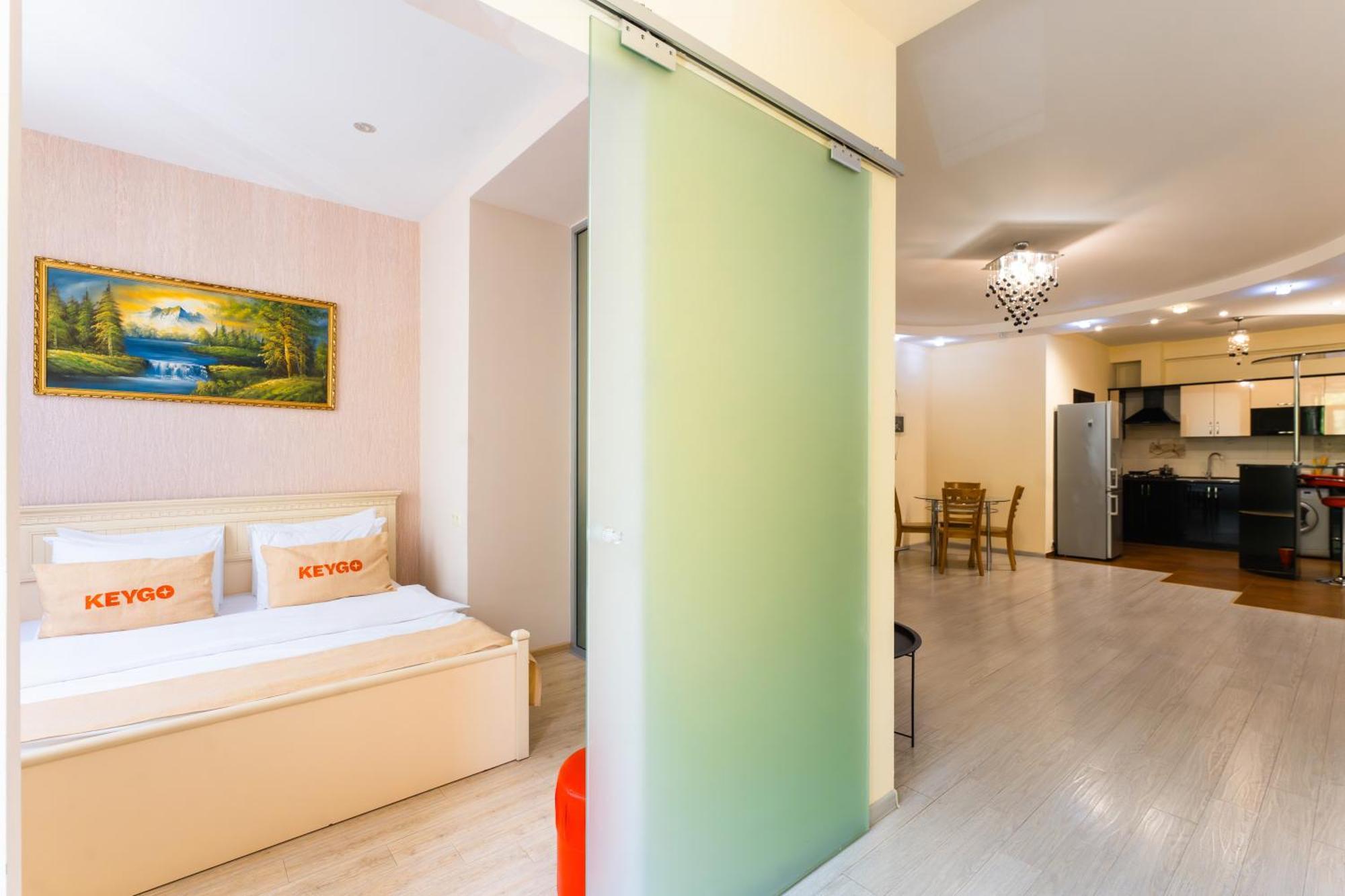 1Br Apt Near Opera Self-Enter By Keygo 25 エレバン エクステリア 写真